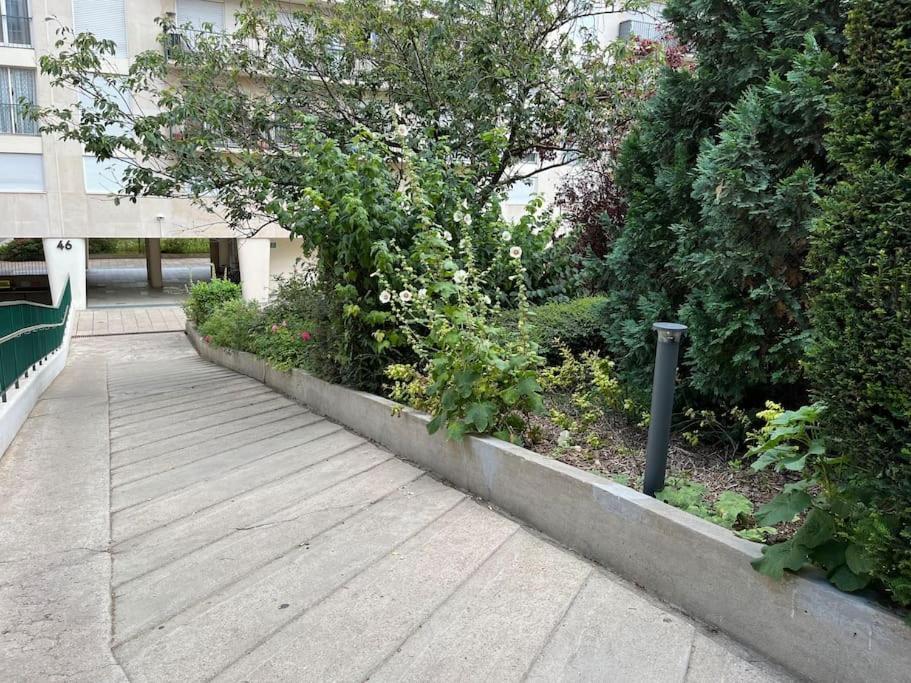 Superbe Appartement Avec Belle Vue Jardin Paris Exterior foto